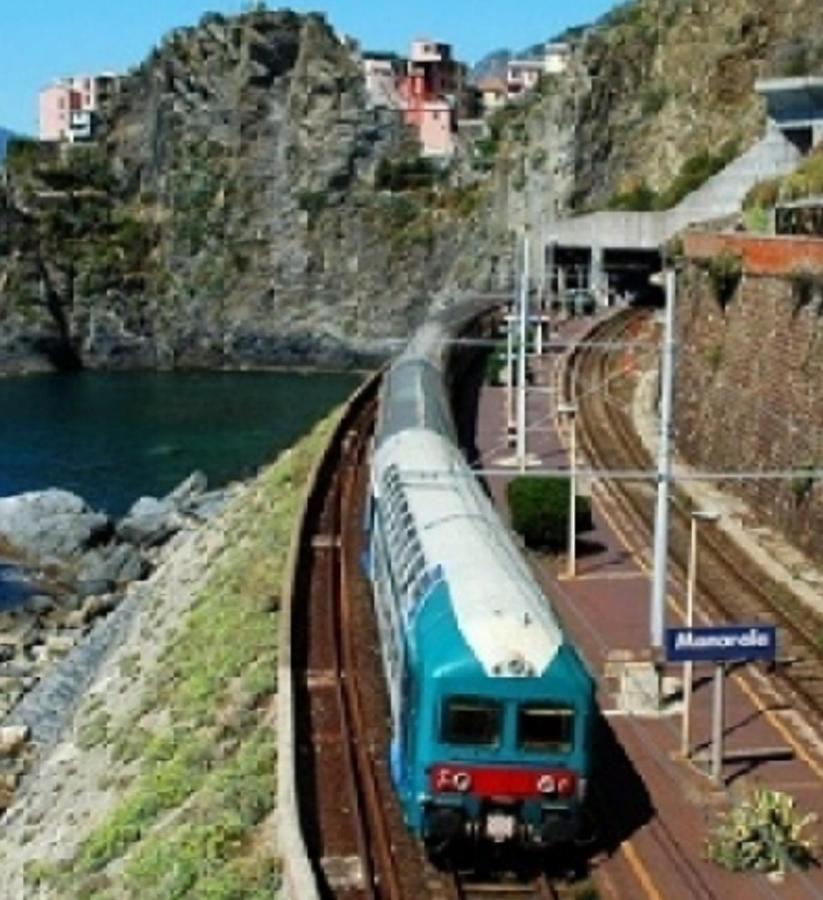 Scalinata Vernazza Little House La Spezia Eksteriør billede